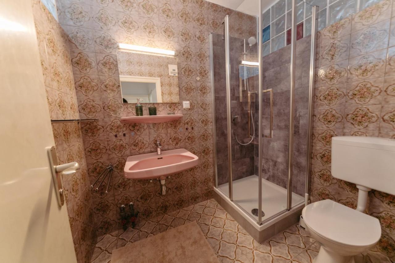 Ferienwohnung unmittelbar am Wörthersee Krumpendorf Exterior foto