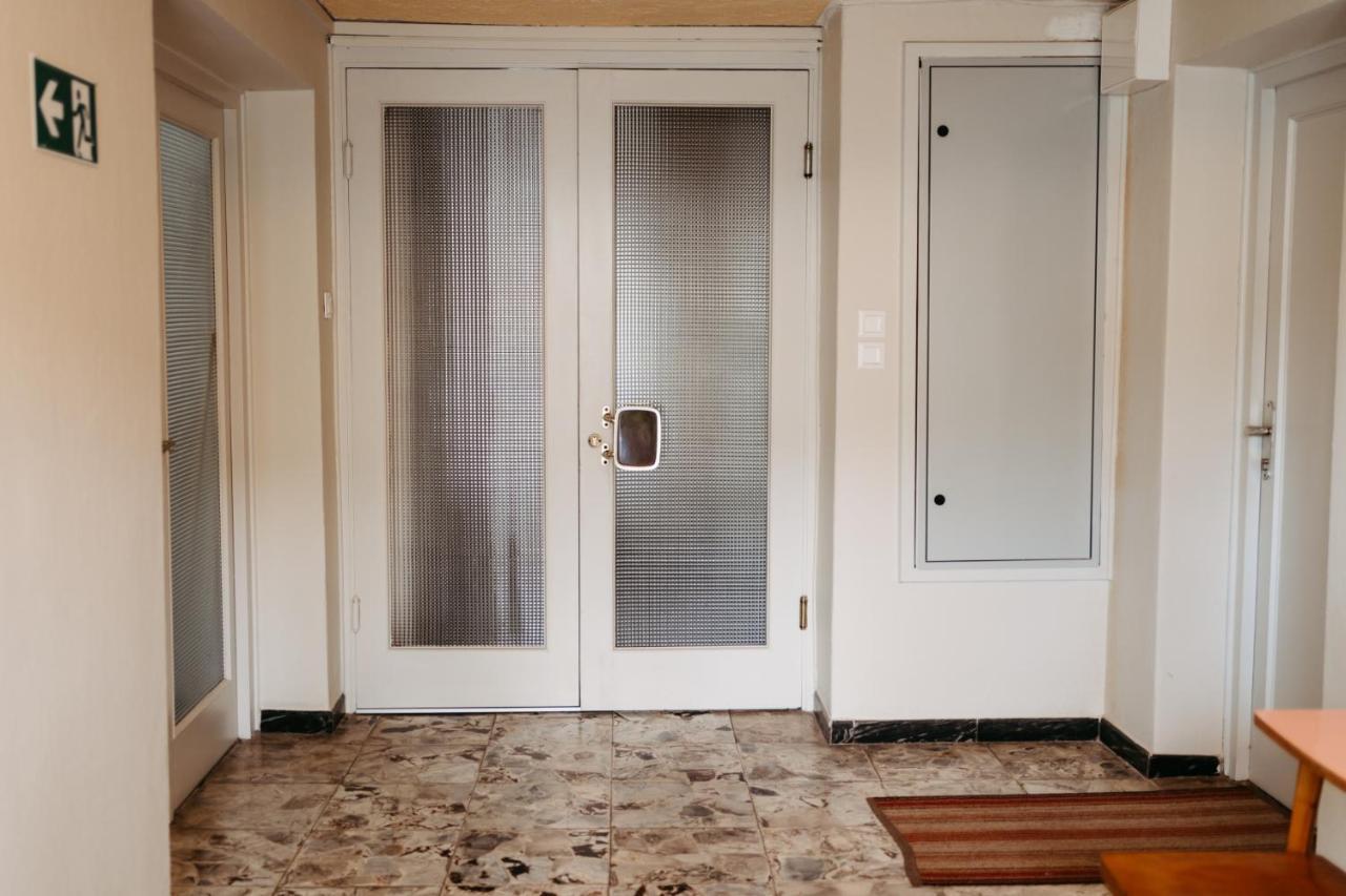 Ferienwohnung unmittelbar am Wörthersee Krumpendorf Exterior foto