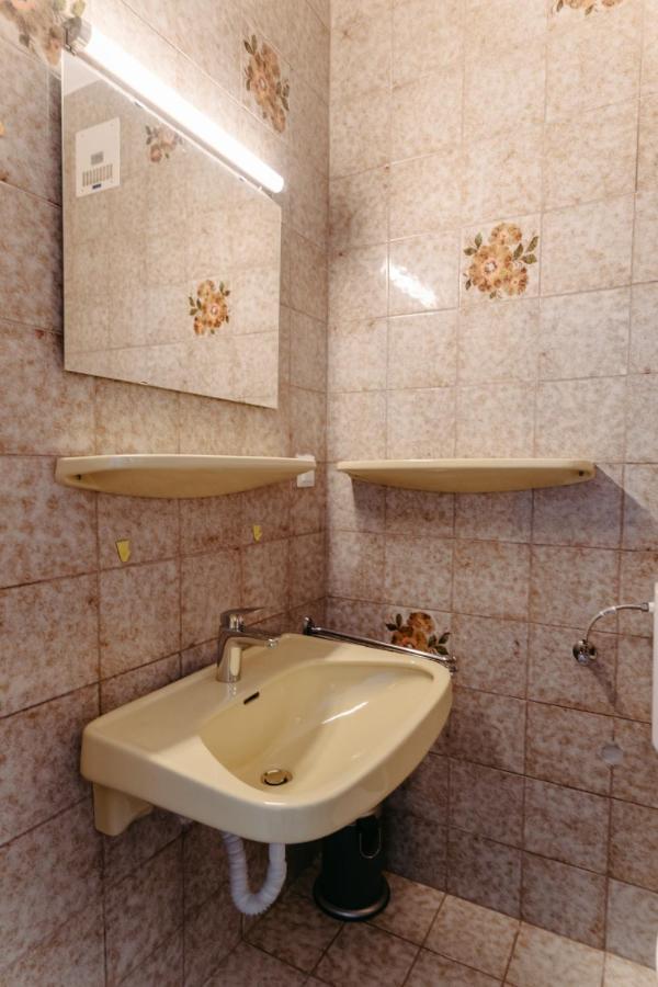 Ferienwohnung unmittelbar am Wörthersee Krumpendorf Exterior foto