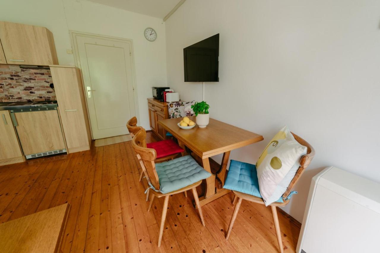 Ferienwohnung unmittelbar am Wörthersee Krumpendorf Exterior foto